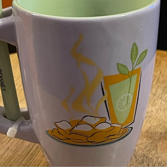 Princess Tiana Beignets Tea Coffee Mug Cup with Spoon NWT - Picture 8 of 10